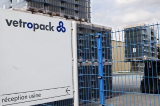 Un site de production en Ukraine de l'entreprise vaudoise Vetropack (ici l'usine de St-Prex) a été détruit lors de l'invasion russe du pays (archives).